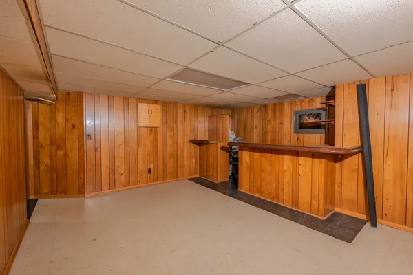 $545,000 | 6325 Keokuk Road, Indian Head Park, IL 60525
