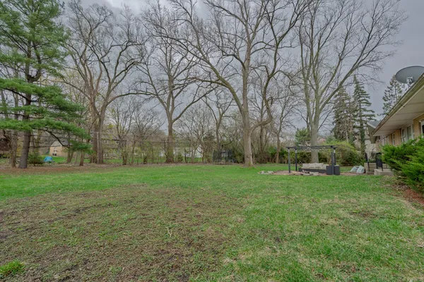 $545,000 | 6325 Keokuk Road, Indian Head Park, IL 60525