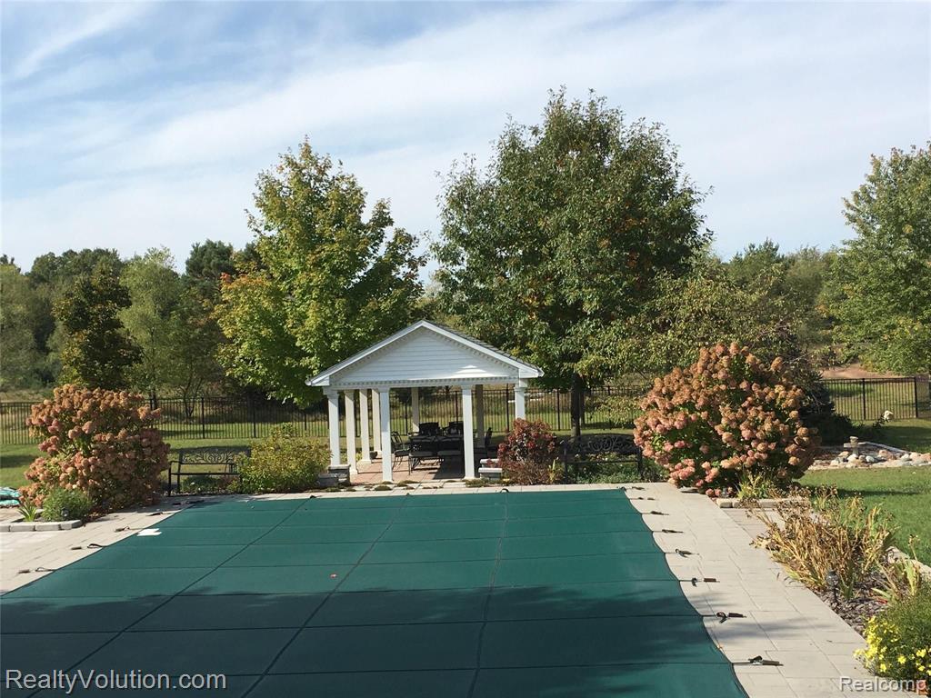 1377 Roods Lake Road Lapeer, MI 48446 - Photo 13 of 58