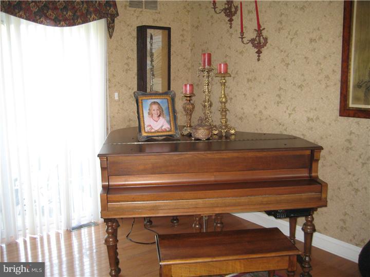 7 Jasmine Road Lumberton, NJ 08048 - Photo 12 of 25 Sun Room