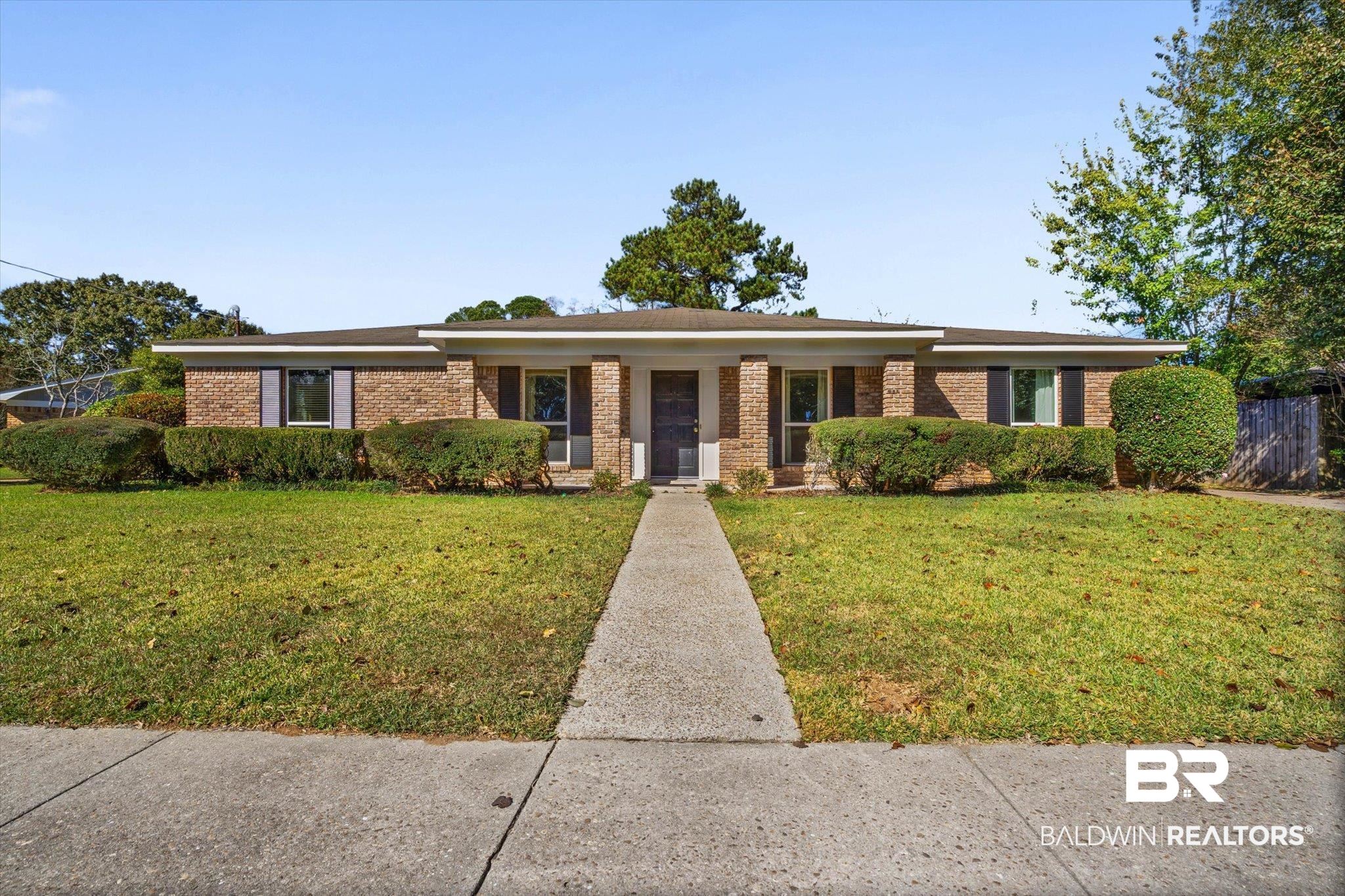 6300 Christopher Drive North Mobile, AL 36609 - Photo 21 of 22 Single story home with covered porch and brick siding