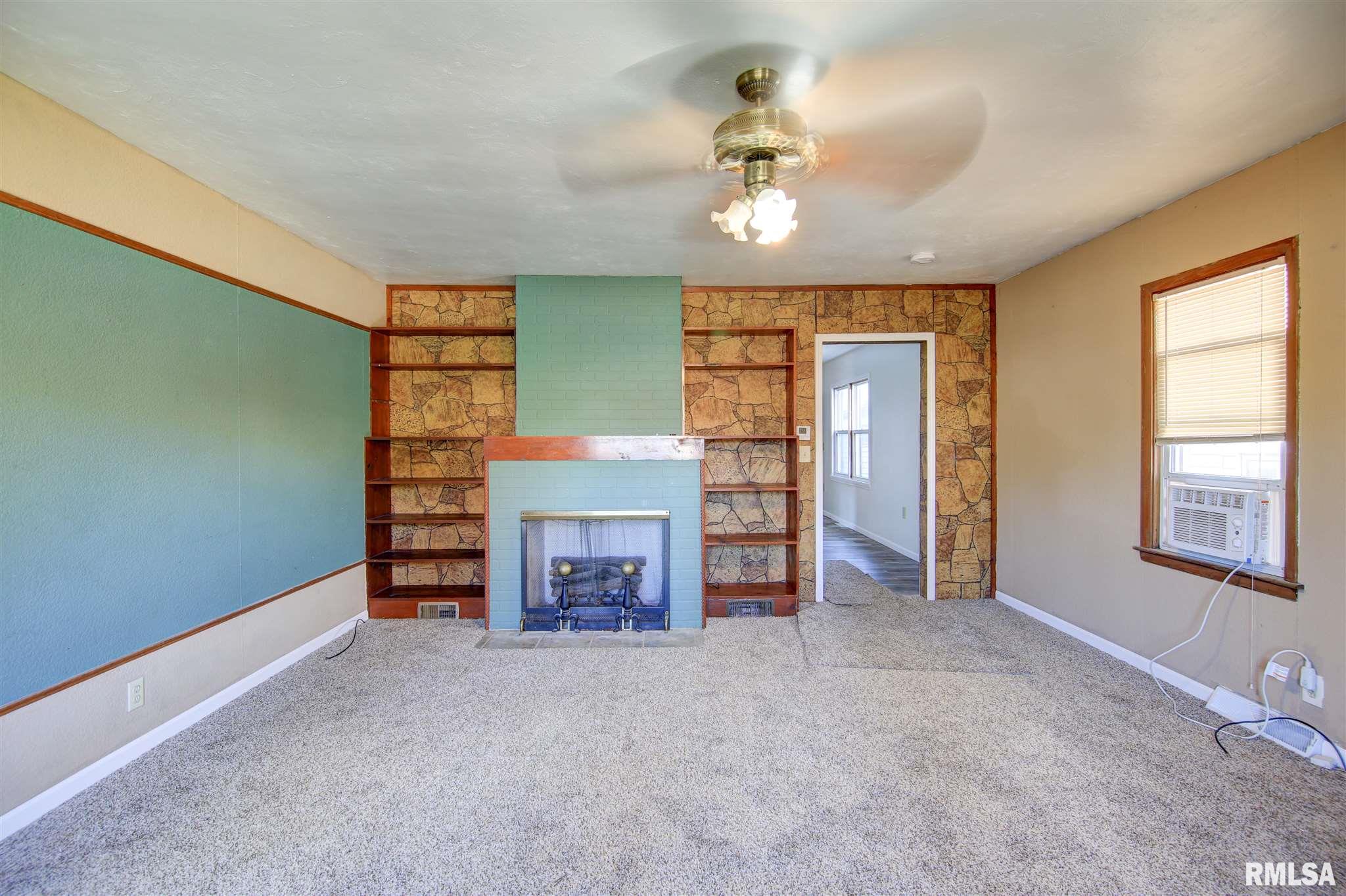 705 4th Avenue South Clinton, IA 52732 - Photo 3 of 11 Gallery Image 3
