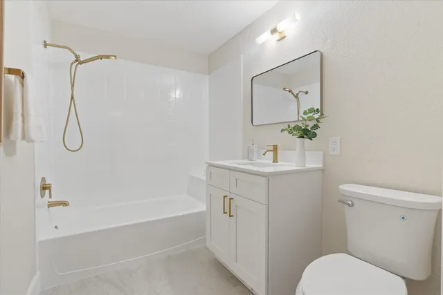 $475,000 | 22715 Camino Del Mar, Unit 42, Boca Raton, FL 33433