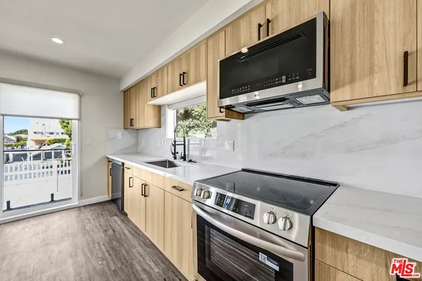 $4,595 | 1309 North Sycamore Avenue, Unit 1309, Los Angeles, CA 90028