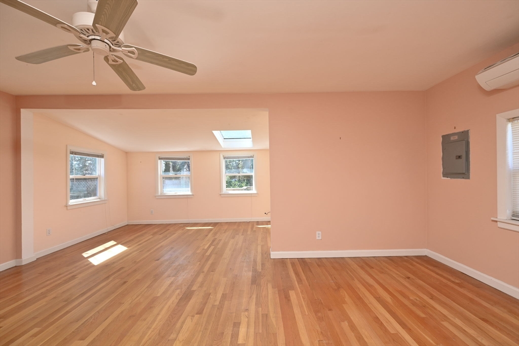 23 Wyola Road Hull, MA 02045 - Photo 4 of 26