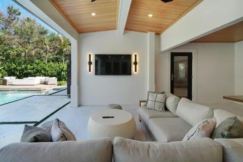 $3,000,000 | 19526 Trails End Terrace, Jupiter, FL 33458