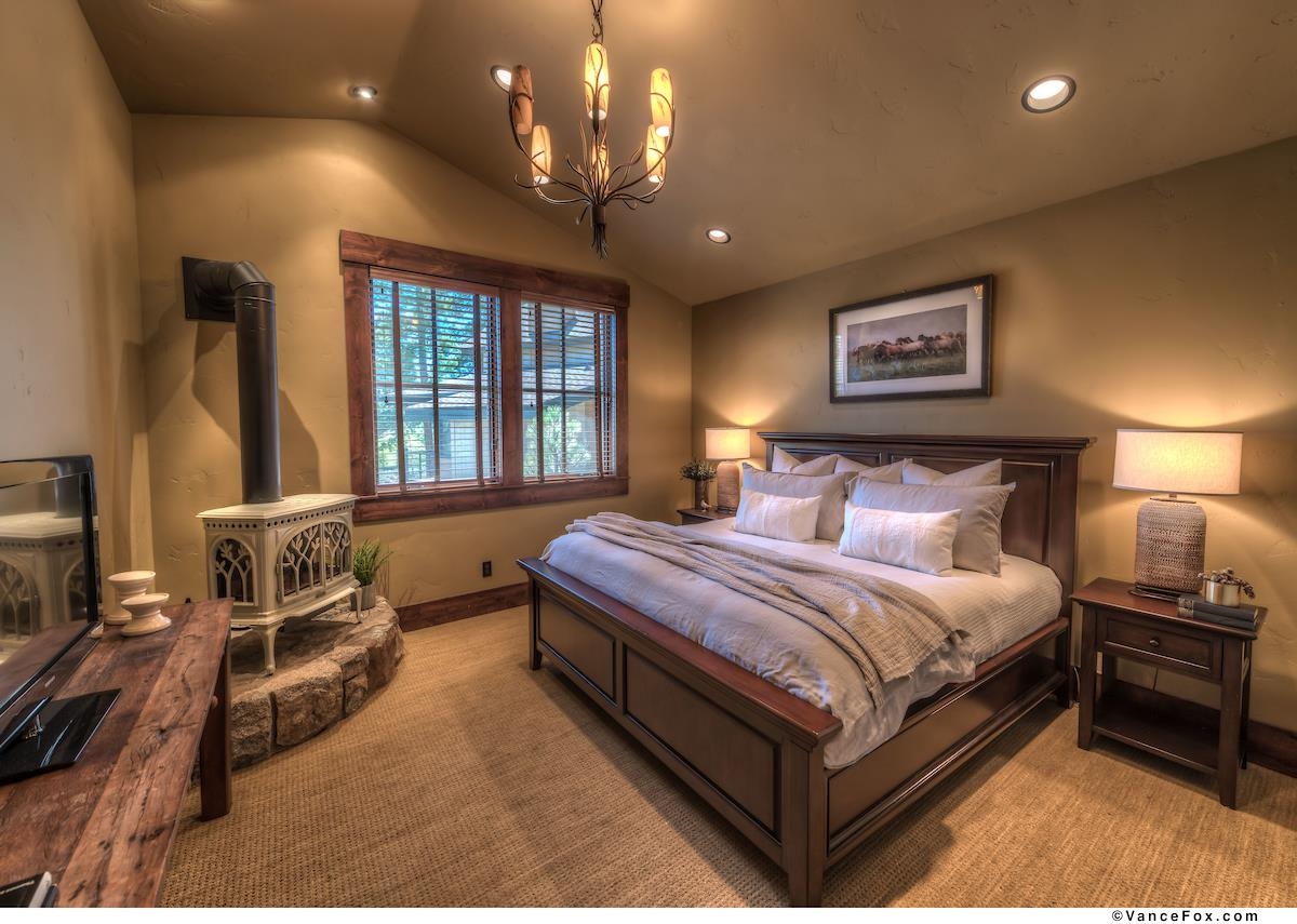 11311 Ghirard Road Truckee, CA 96161 - Photo 10 of 21