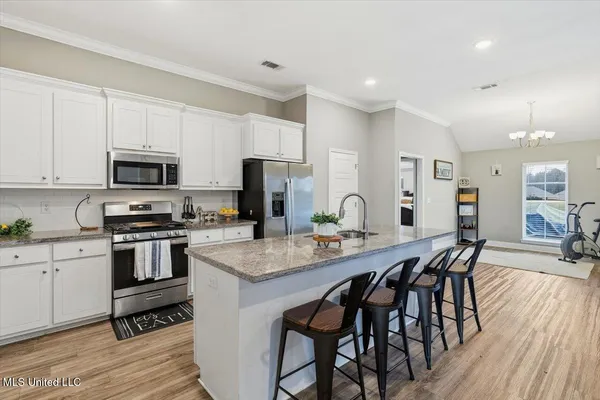 $315,900 | 608 Westfield Drive, Pearl, MS 39208