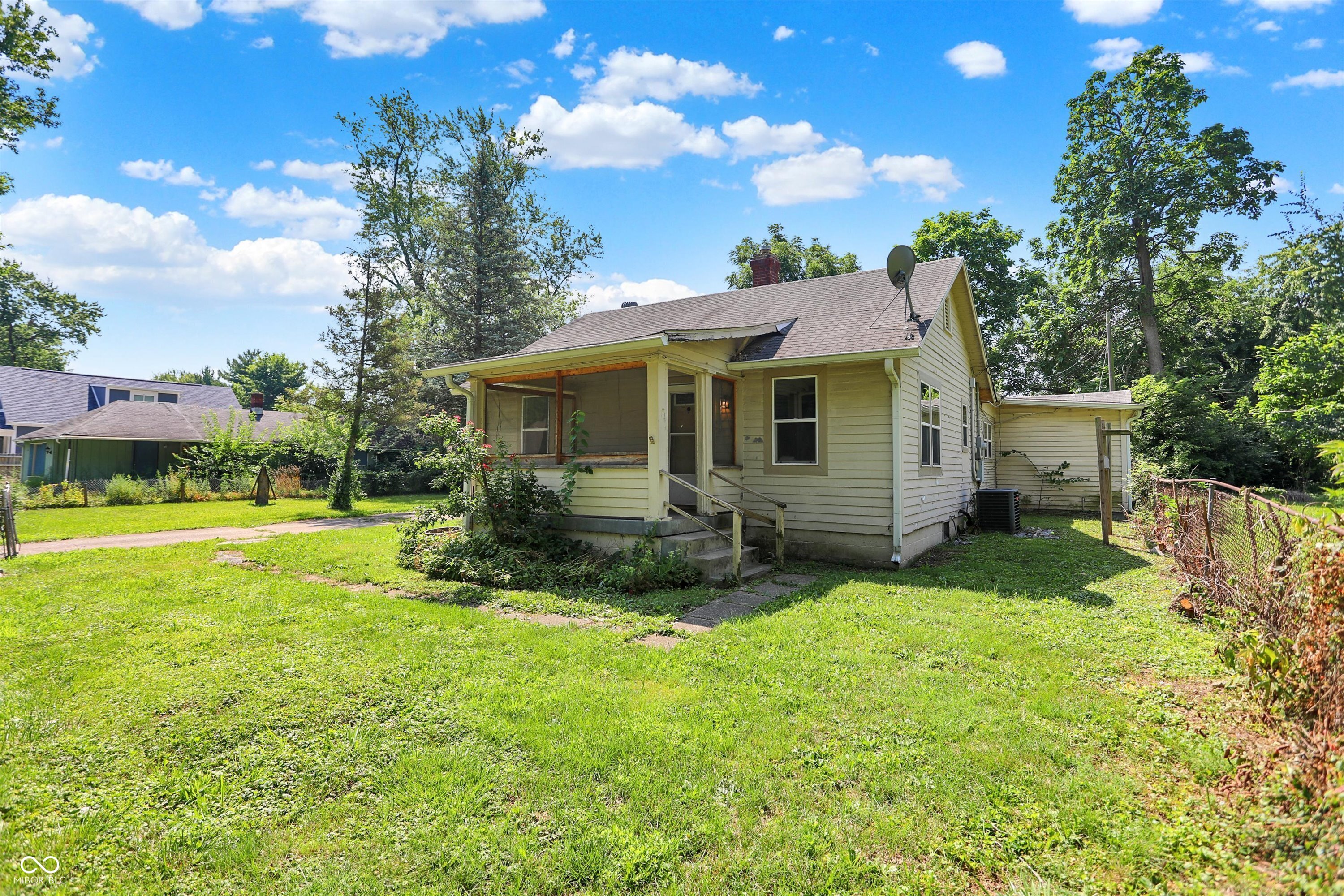 4817 Rowney Street Indianapolis, IN 46203 - Photo 3 of 50 Gallery Image 3