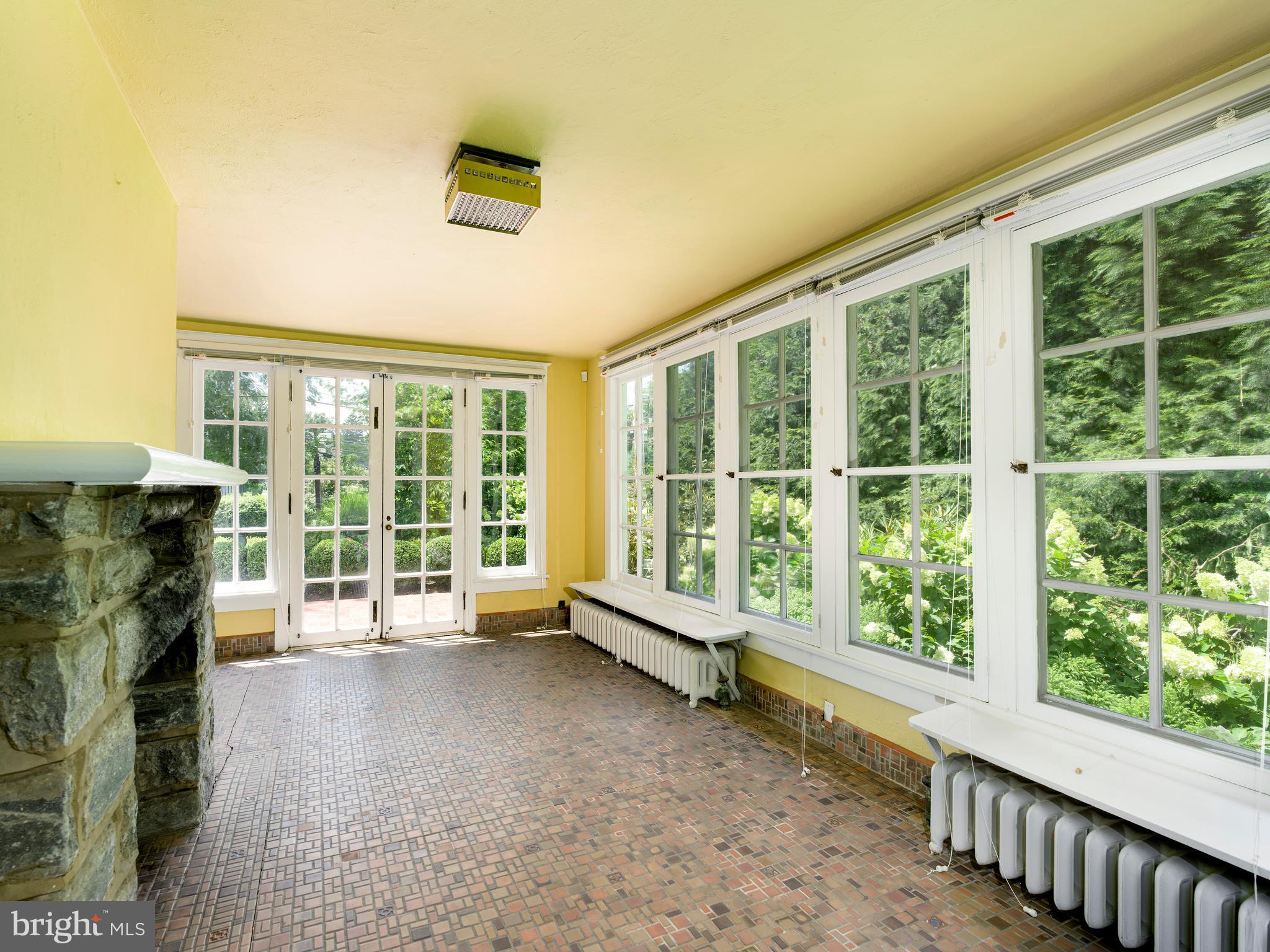 625 New Gulph Road Bryn Mawr, PA 19010 - Photo 13 of 30 Sun Room