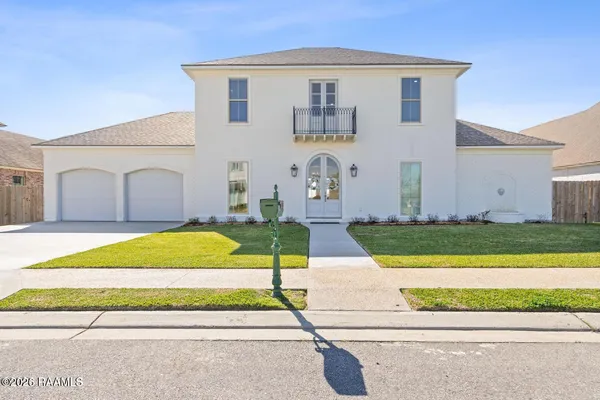 $624,900 | 1044 The Lake Drive, Broussard, LA 70518