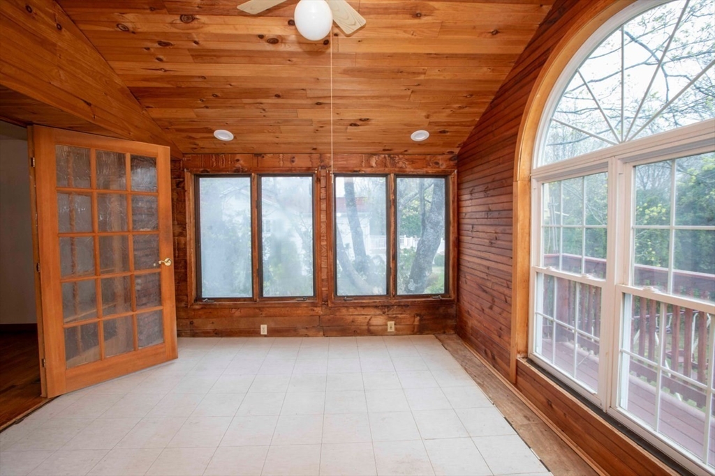 202 Baker Road Swansea, MA 02777 - Photo 12 of 35