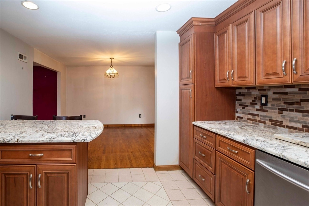 202 Baker Road Swansea, MA 02777 - Photo 8 of 35
