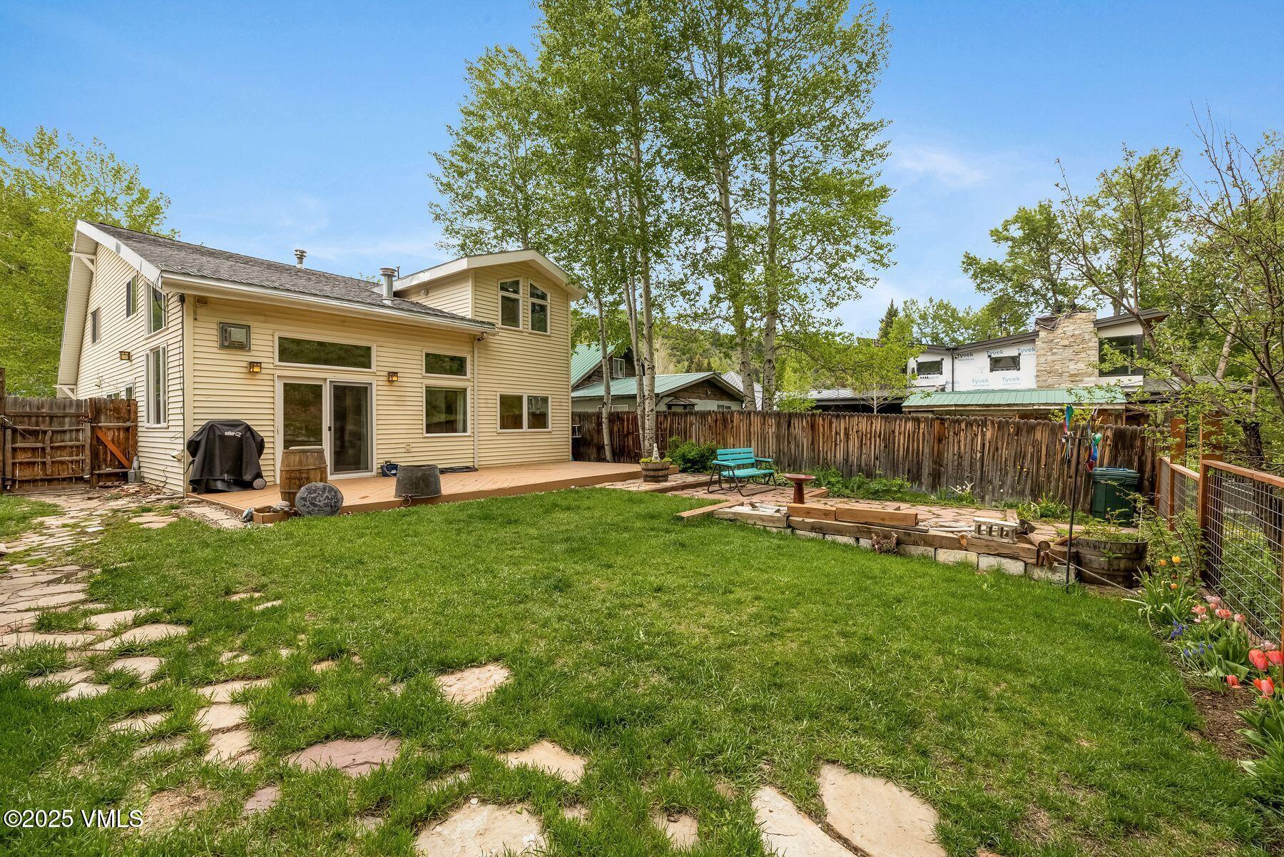 562 Main Street Minturn, CO 81645 - Photo 6 of 29 Backyard