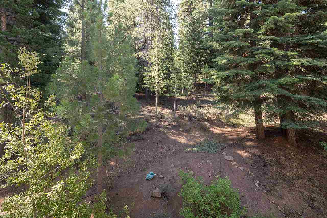 10125 Pine Cone Road Truckee, CA 96161 - Photo 4 of 17