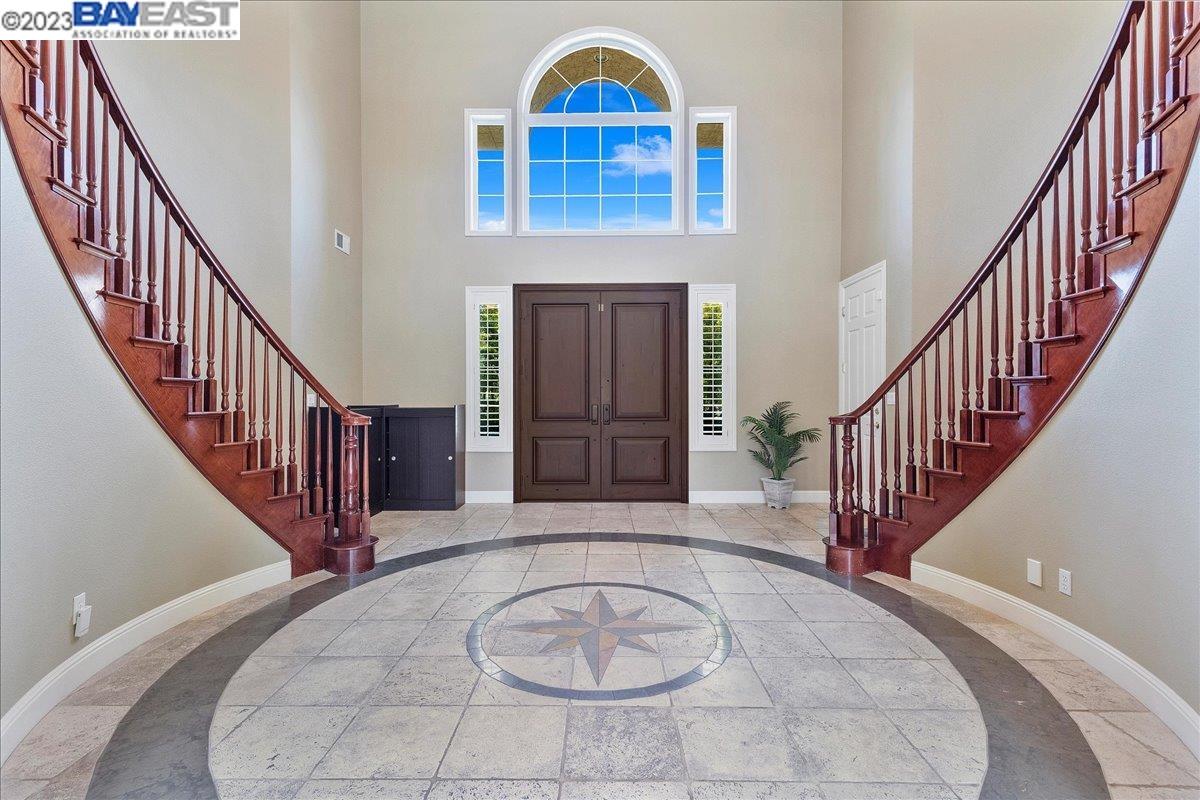 Undisclosed Address San Ramon, CA 94583 - Photo 8 of 57