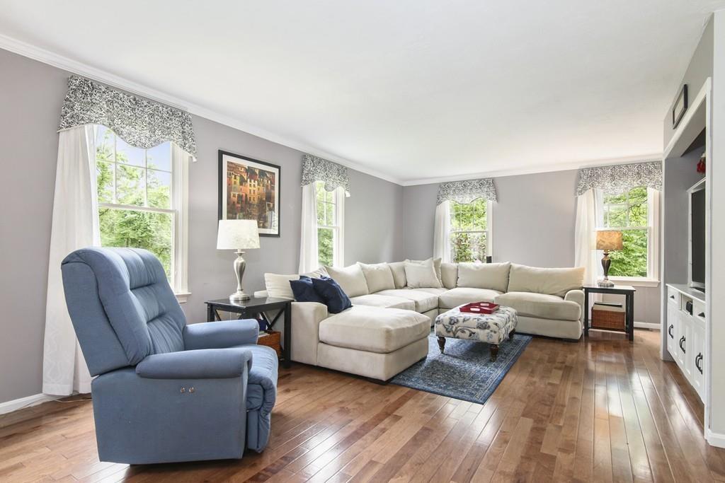 19 Castle Road Norfolk, MA 02056 - Photo 11 of 40 Gallery Image 11