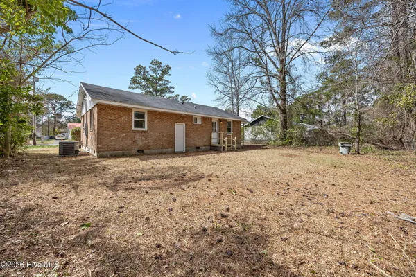 $1,300 | 117 Kitt Drive, Jacksonville, NC 28540