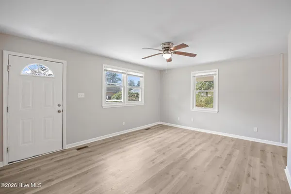 $1,300 | 117 Kitt Drive, Jacksonville, NC 28540