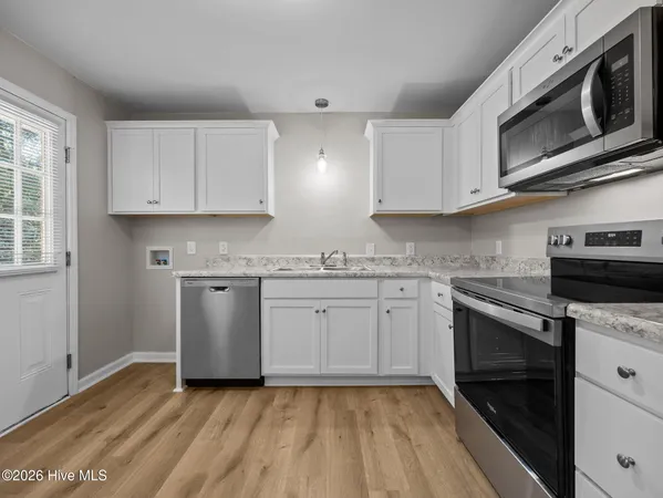 $1,300 | 117 Kitt Drive, Jacksonville, NC 28540