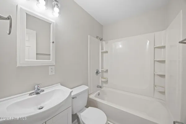 $1,300 | 117 Kitt Drive, Jacksonville, NC 28540