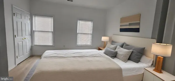 $1,850 | 422 Main Street, Unit 300, Gaithersburg, MD 20878