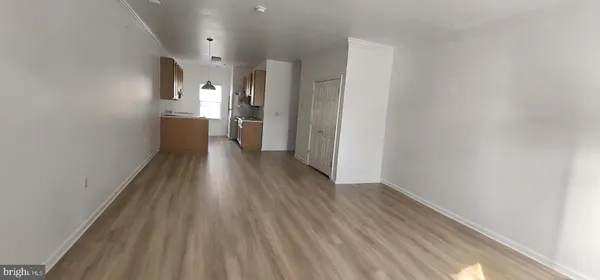 $1,850 | 422 Main Street, Unit 300, Gaithersburg, MD 20878