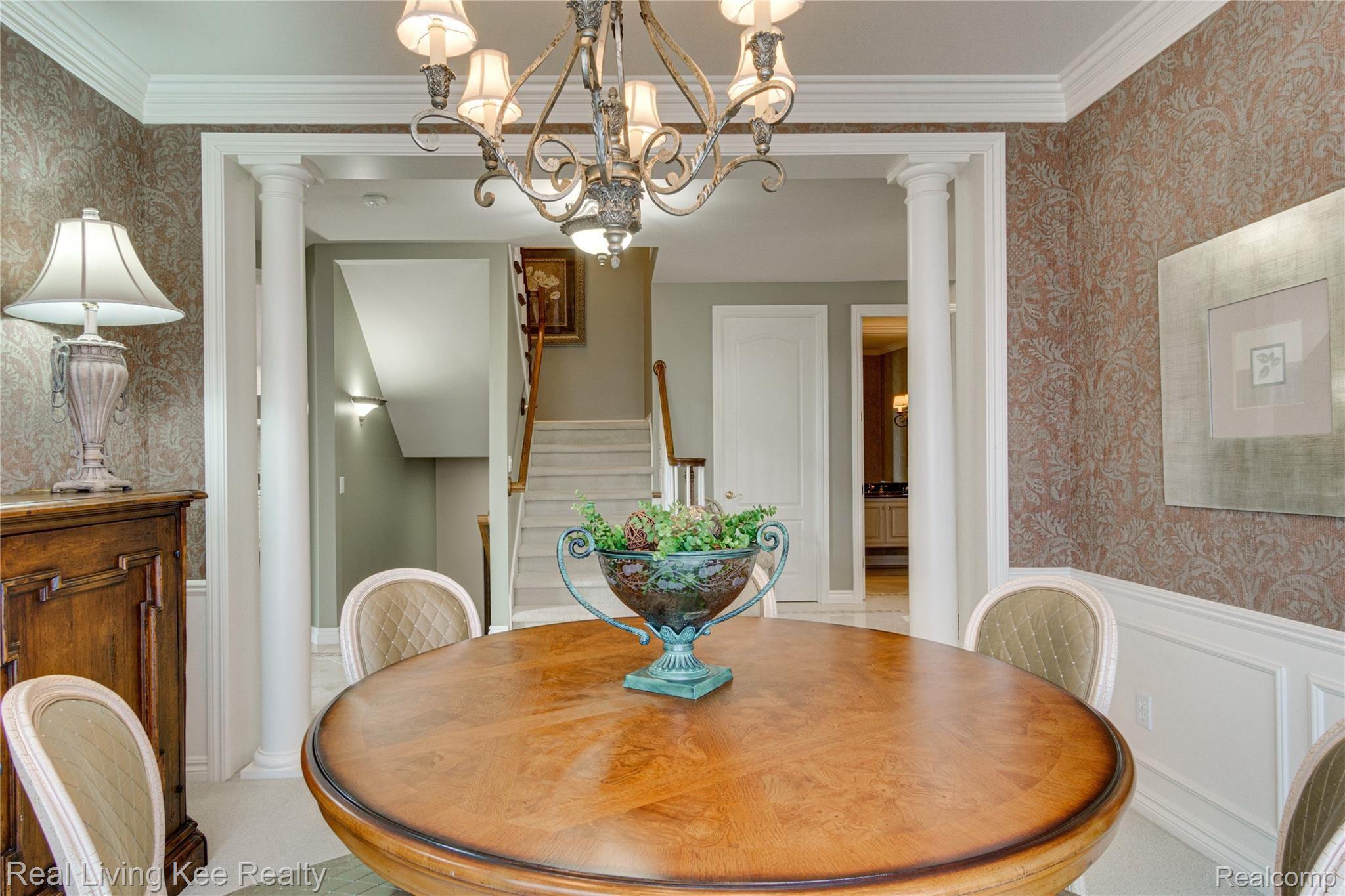 2766 Castlemartin Court Rochester, MI 48306 - Photo 21 of 76 Interiors (11 of 79).jpg