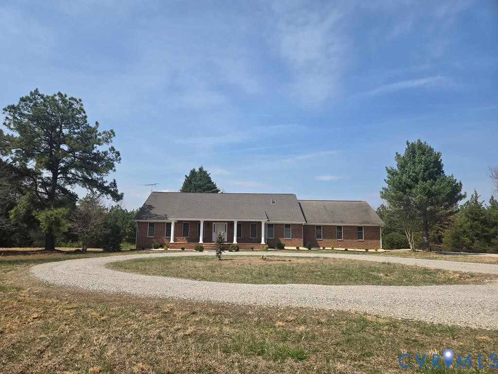 375 Schoolhouse Road Farmville, VA 23901 - Photo 2 of 68