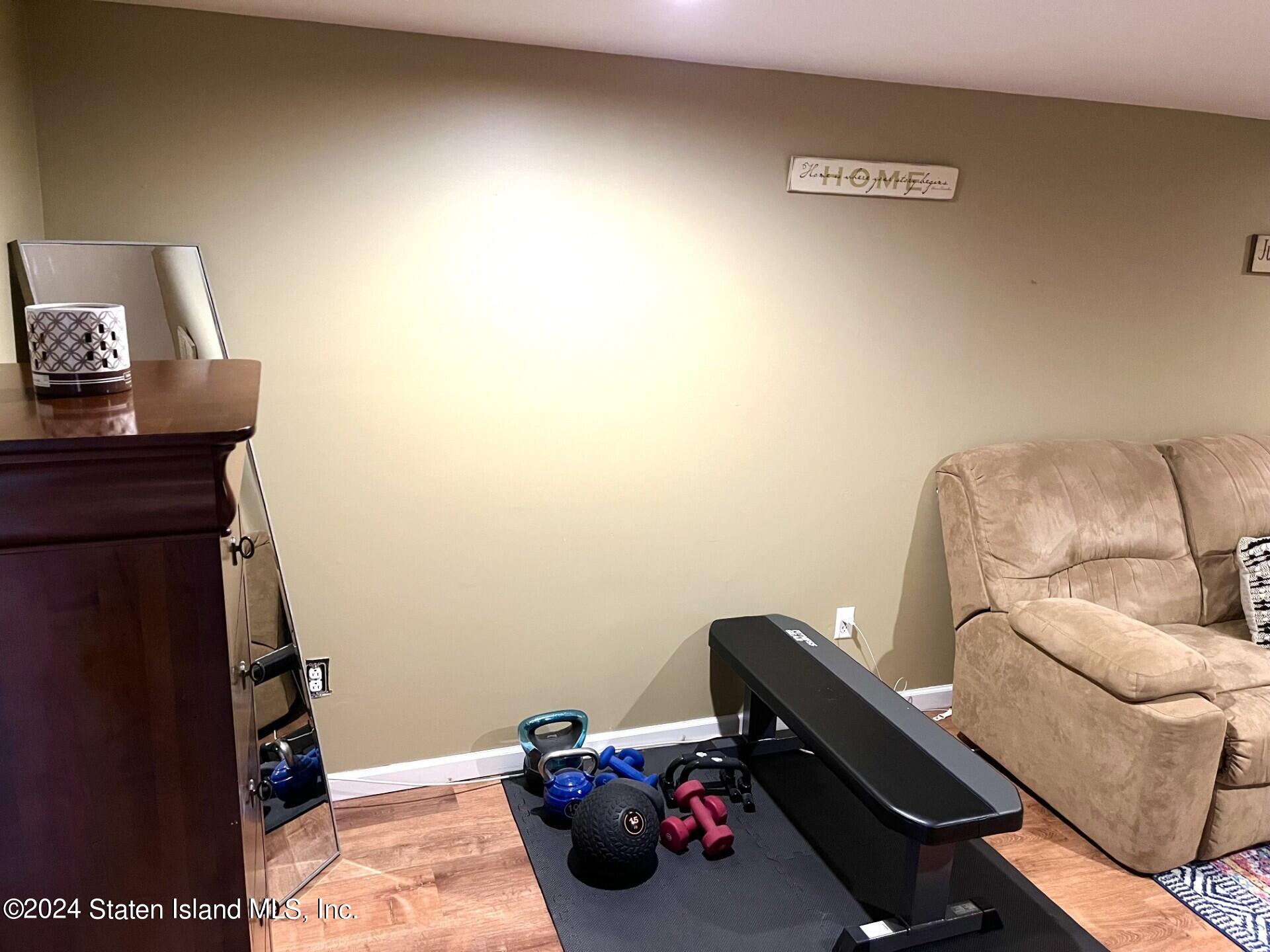 239 Beach Road Staten Island, NY 10312 - Photo 14 of 23 beach XVl