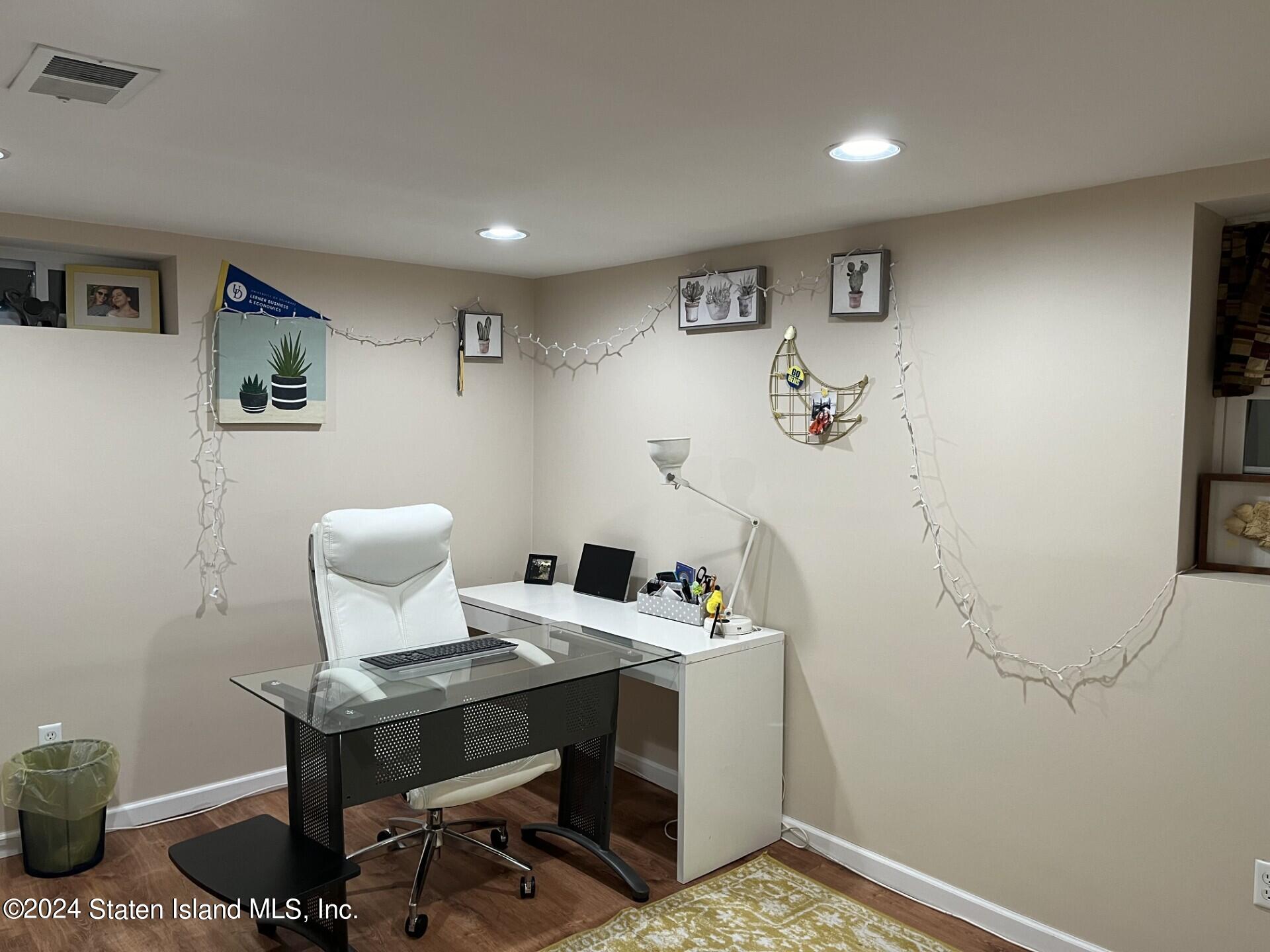 239 Beach Road Staten Island, NY 10312 - Photo 16 of 23 beach Vll