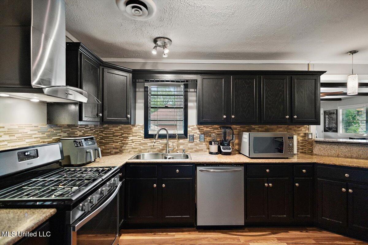 4678 Nisqually Road Jackson, MS 39206 - Photo 12 of 26 Kitchen