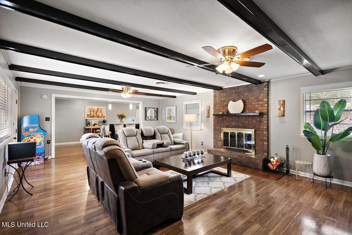 4678 Nisqually Road Jackson, MS 39206 - Photo 6 of 26 Family Room