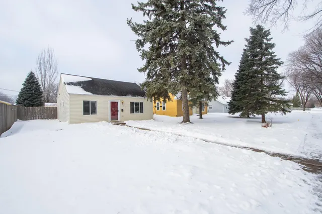 $139,000 | 1013 13th Street North, Moorhead, MN 56560
