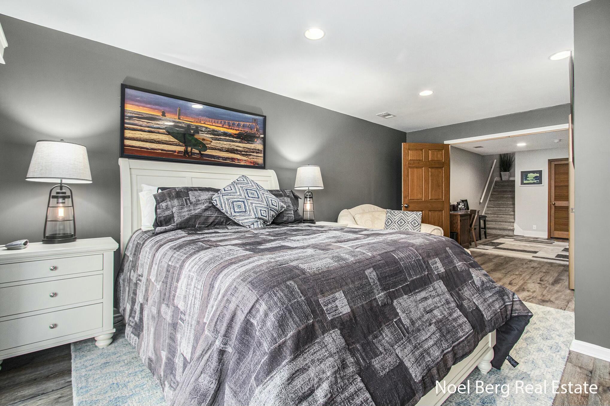 606 Edgewater Court Spring Lake, MI 49456 - Photo 18 of 34 tempImageEWApwG