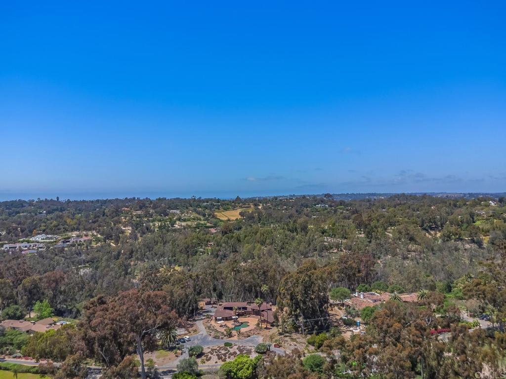 15390 Las Planideras Rancho Santa Fe, CA 92067 - Photo 12 of 29