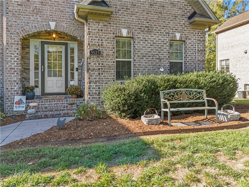 5525 Salem View Road Pfafftown, NC 27040 - Photo 6 of 49 Gallery Image 6