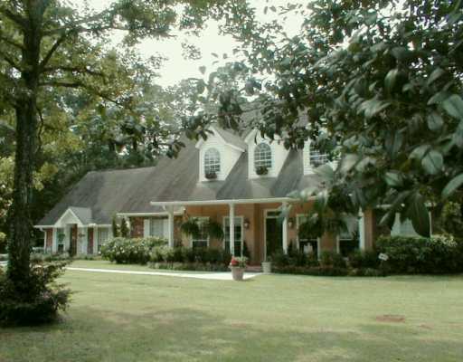 18390 Reeves Drive Covington, LA 70435 - Photo 1 of 8 Gallery Image 1
