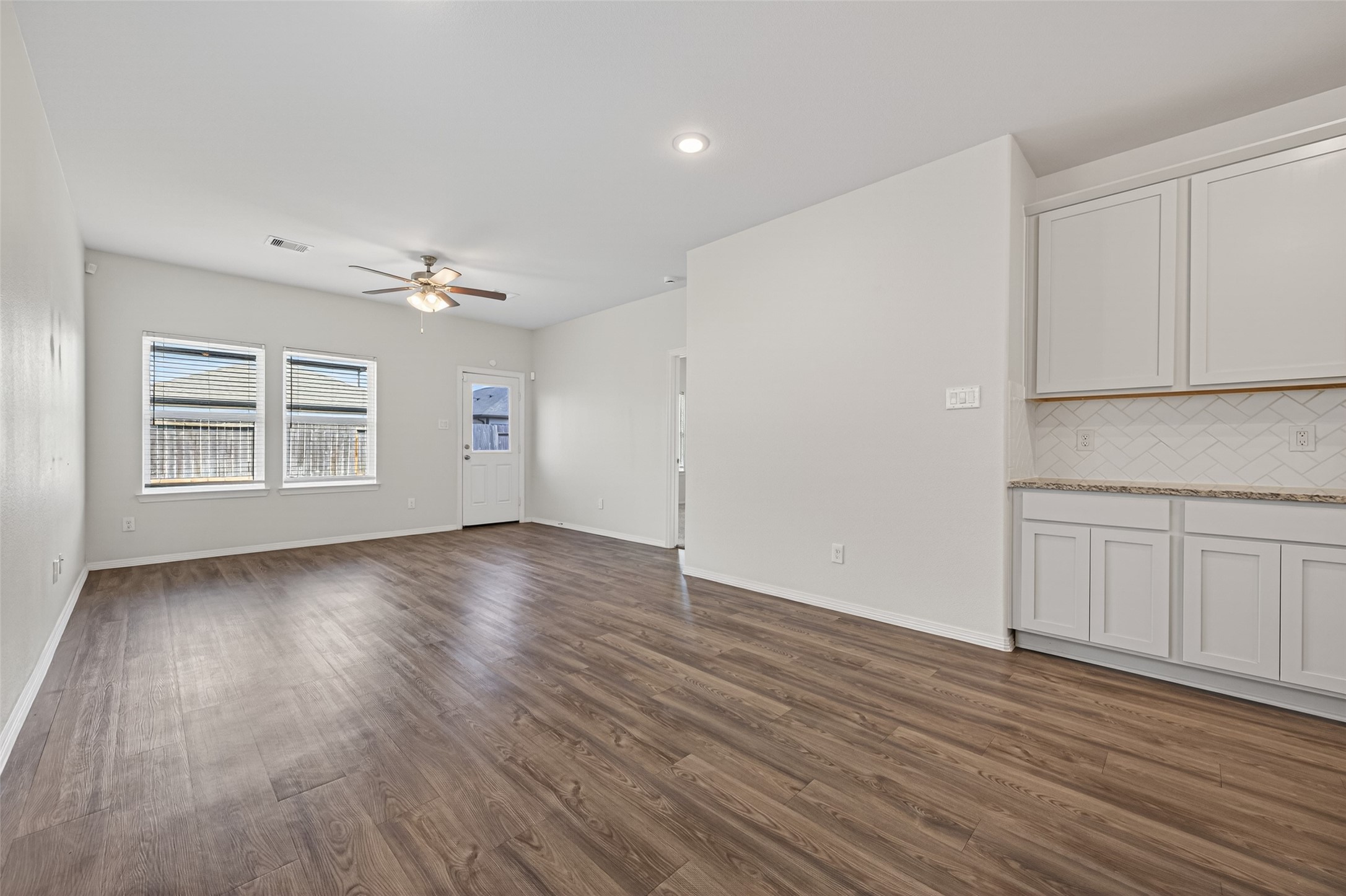 23222 Spring Genesis Lane Katy, TX 77493 - Photo 9 of 43 Ideal for both entertaining and relaxation, this space offers numerous possibilities.