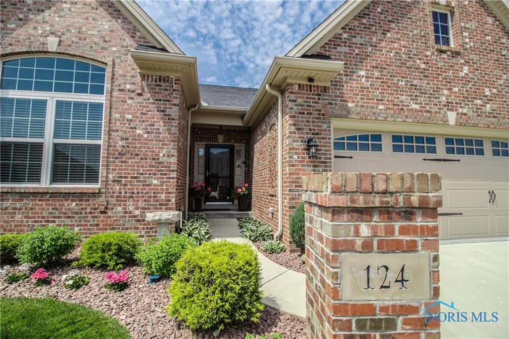 124 Riverside Drive Maumee, OH 43537 - Photo 3 of 50 Gallery Image 3