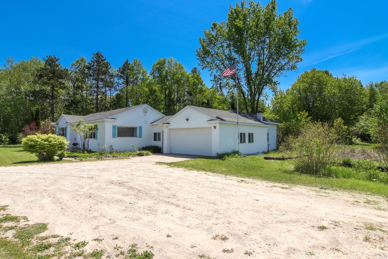8981 Platte Road Beulah, MI 49617 - Photo 50 of 53 1911566-49.JPG