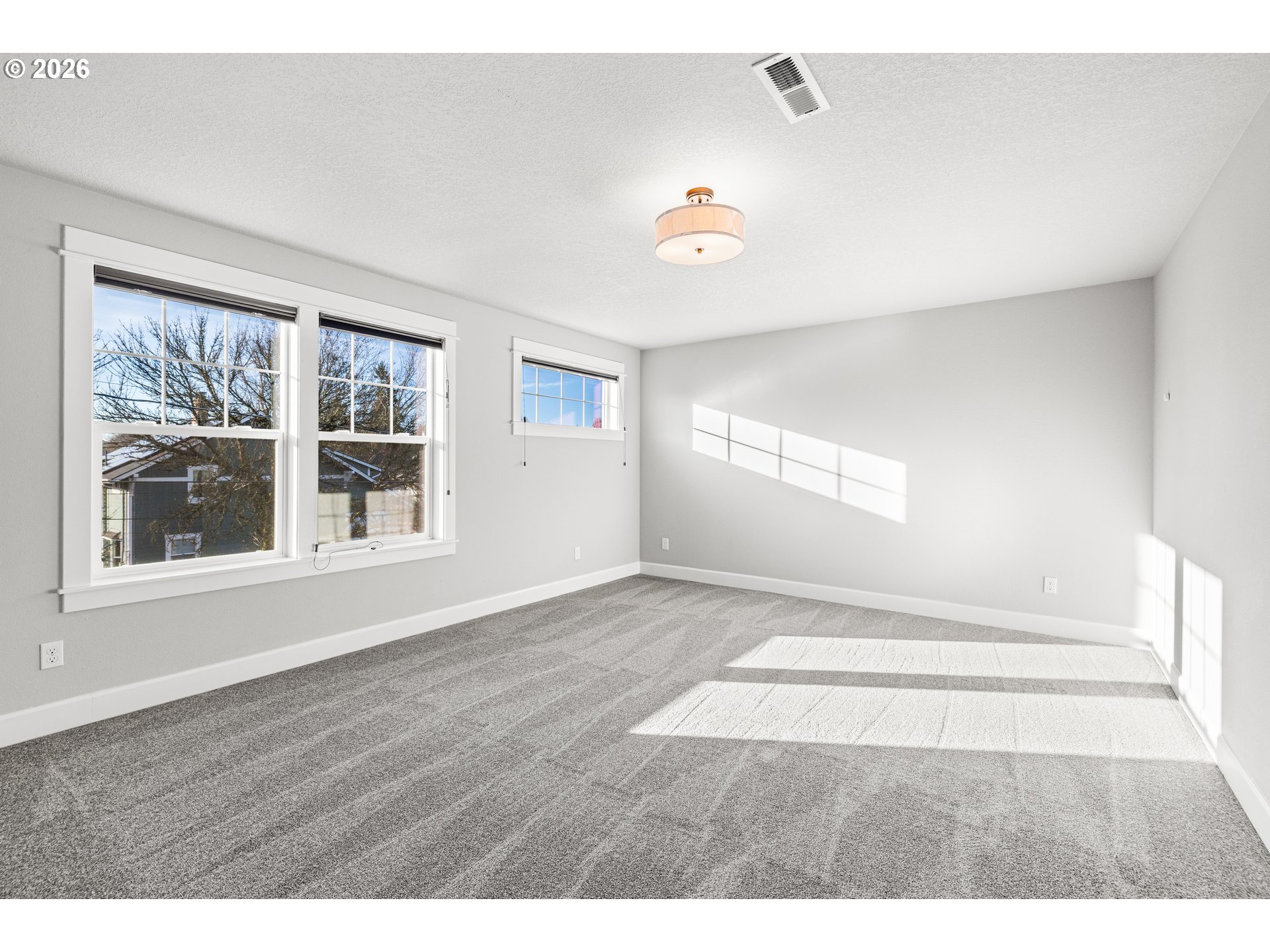 5147 Southeast Cora Street Portland, OR 97206 - Photo 12 of 29