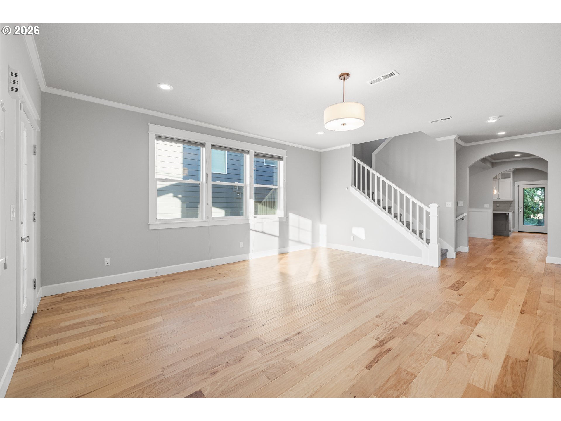 5147 Southeast Cora Street Portland, OR 97206 - Photo 3 of 29