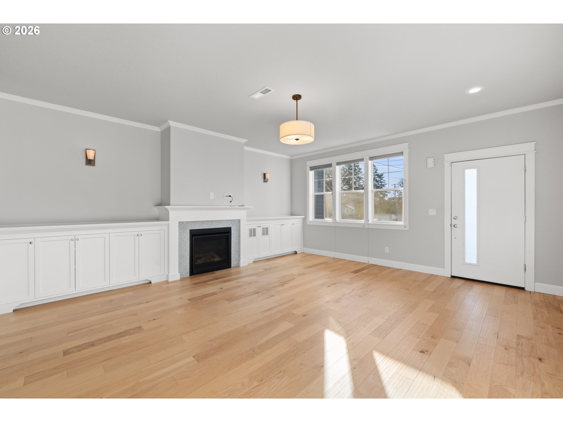 5147 Southeast Cora Street Portland, OR 97206 - Photo 5 of 29