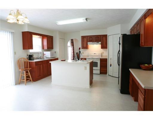 1120 Rural Ridge Drive Cheswick, PA 15024 - Photo 5 of 16 Kitchen.