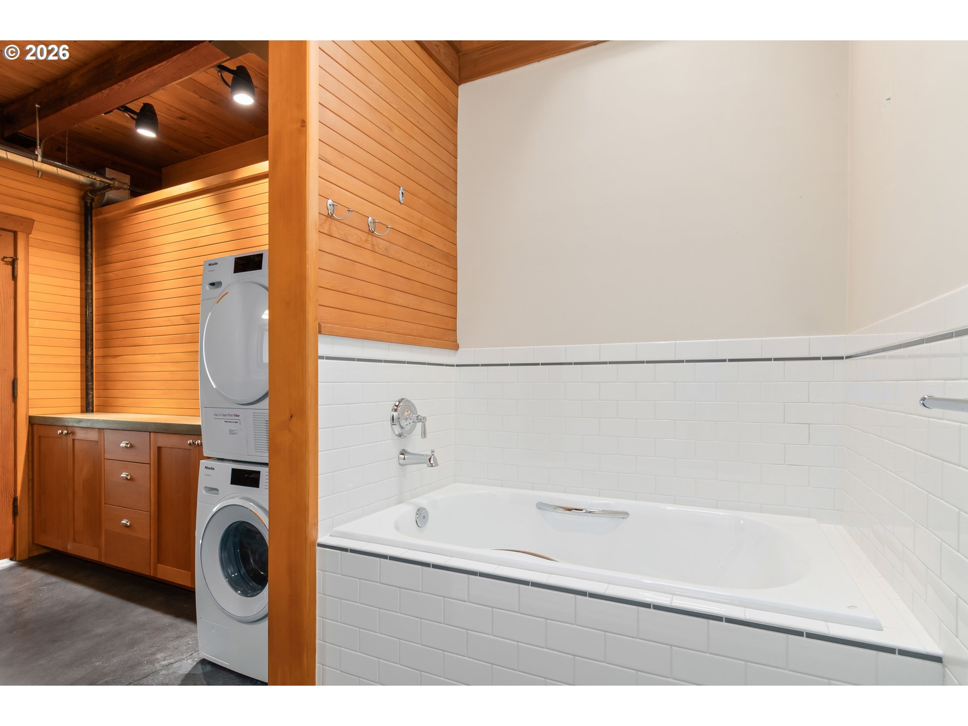 321 Mill Street, Unit 1 Eugene, OR 97401 - Photo 38 of 47