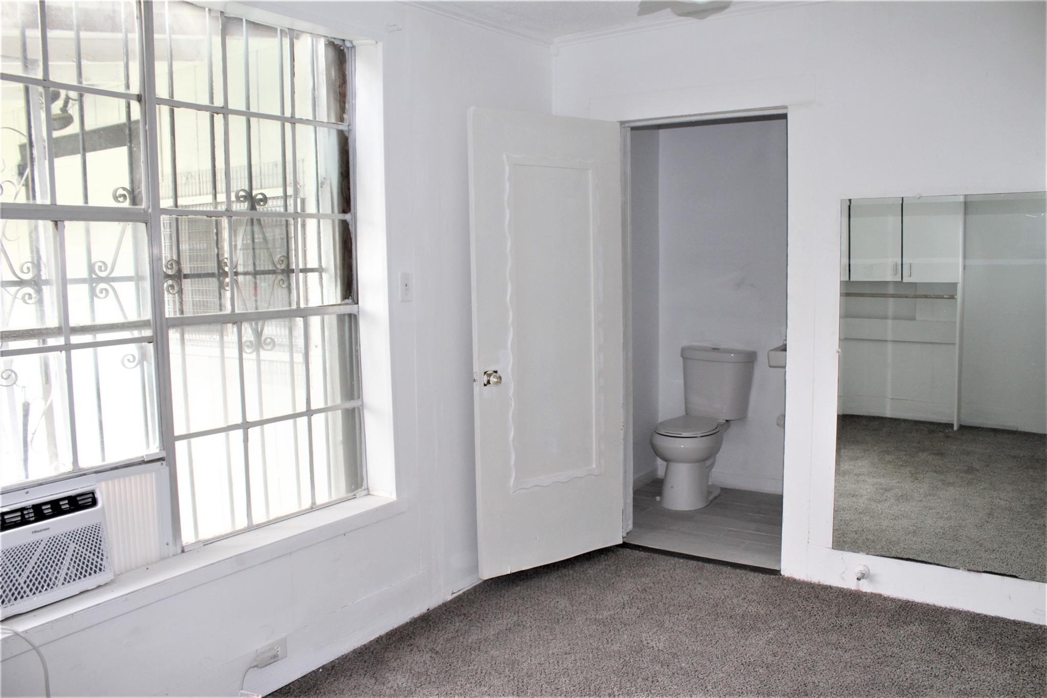 7017 Sherman Street, Unit 2 Houston, TX 77011 - Photo 3 of 10