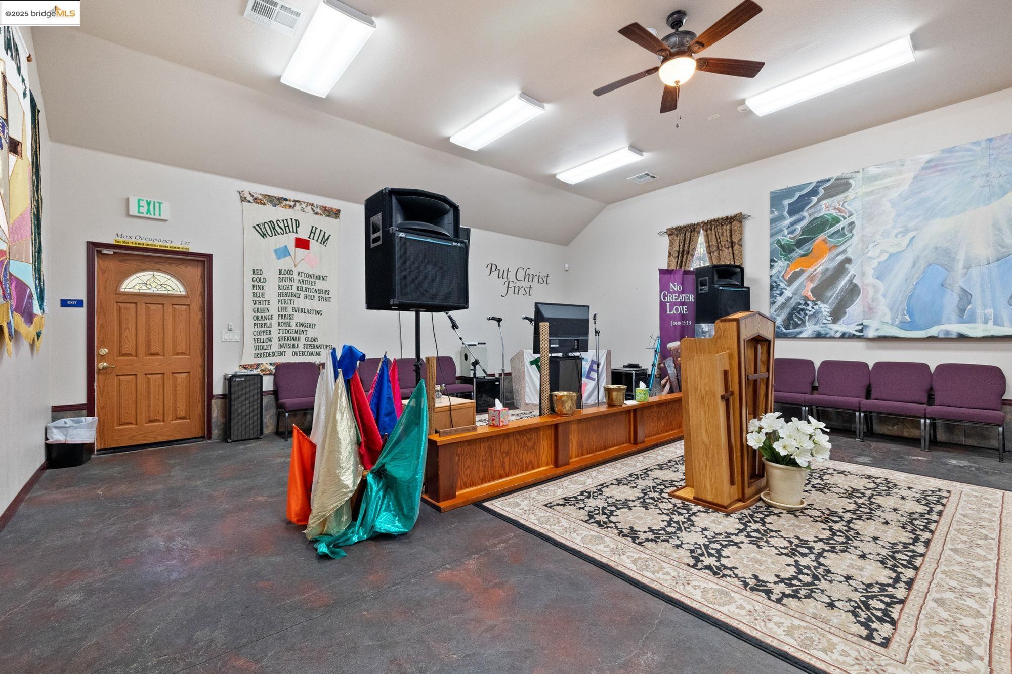 5033 Main Street Coulterville, CA 95311 - Photo 31 of 38 Misc room featuring vaulted ceiling and a ceiling fan