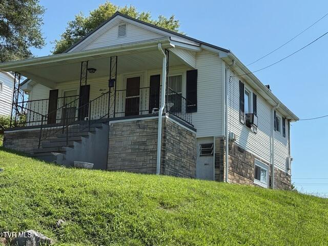 1117 Riverside Avenue Kingsport, TN 37660 - Photo 3 of 17 IMG_3688