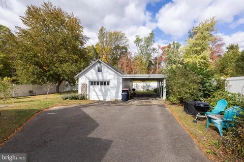 $375,000 | 239 Woodland Avenue, Blackwood, NJ 08012